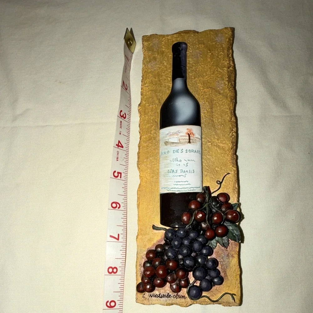 3D Resin Wine Bottle & Grapes Wall Plaque Sign Ready to Hang Vertical 9x3